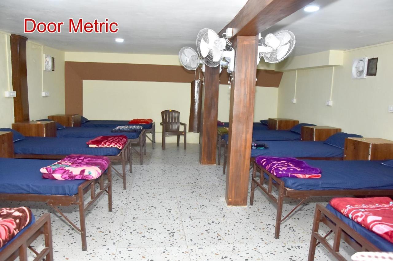 Green Leaf Hotel Ujjain Dış mekan fotoğraf