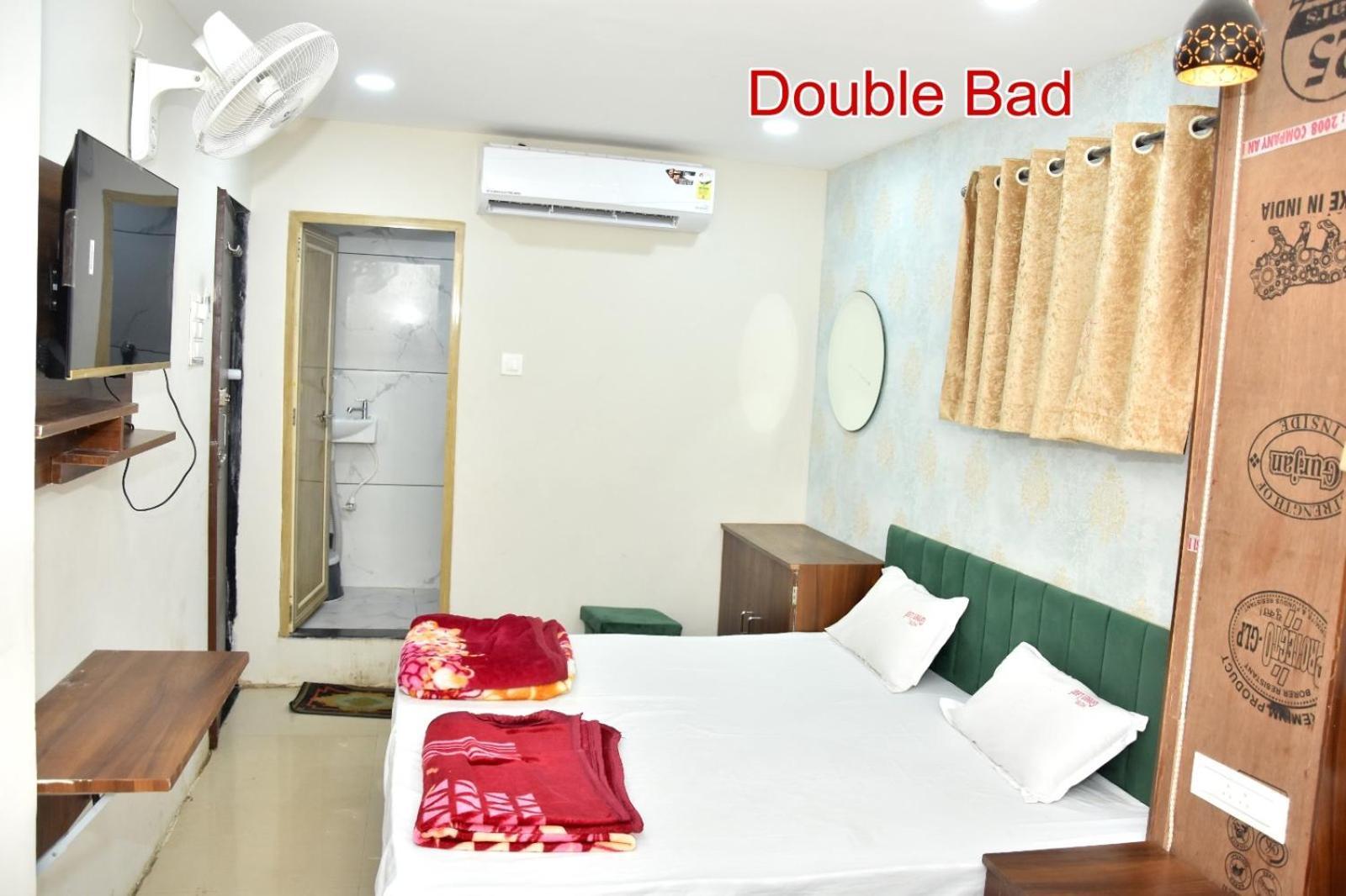 Green Leaf Hotel Ujjain Dış mekan fotoğraf