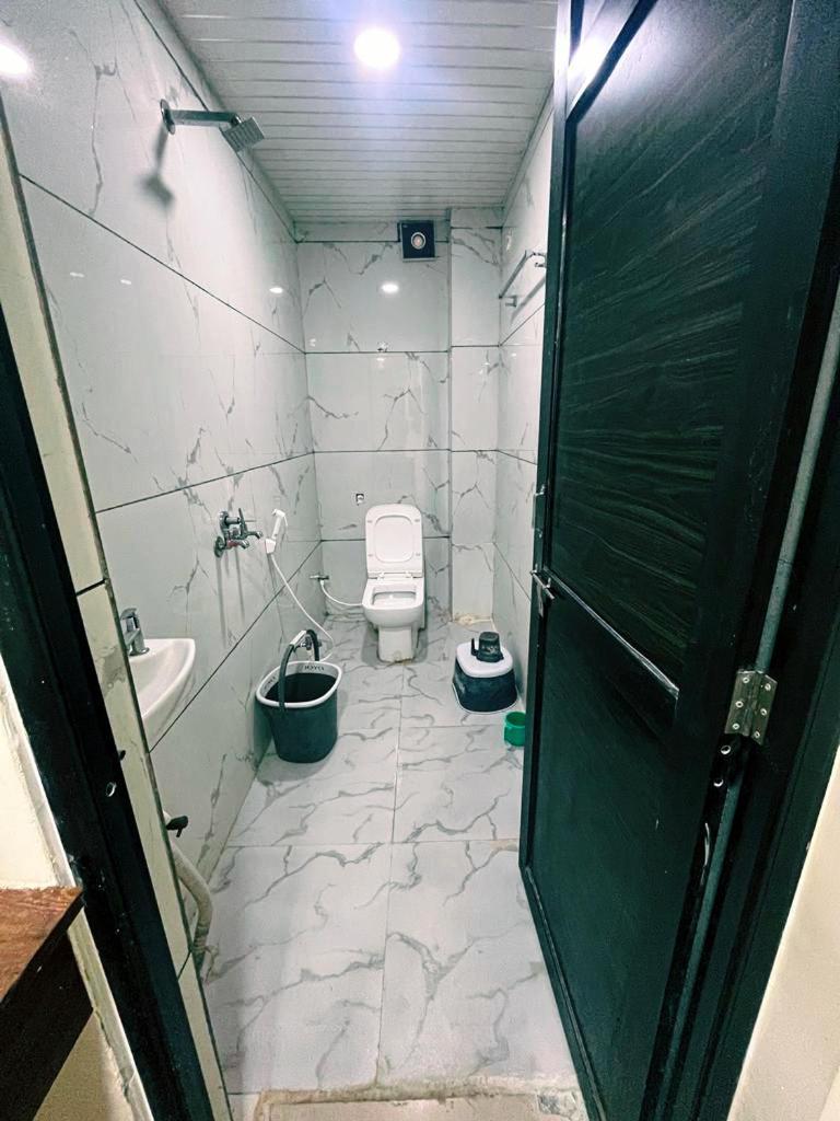 Green Leaf Hotel Ujjain Dış mekan fotoğraf