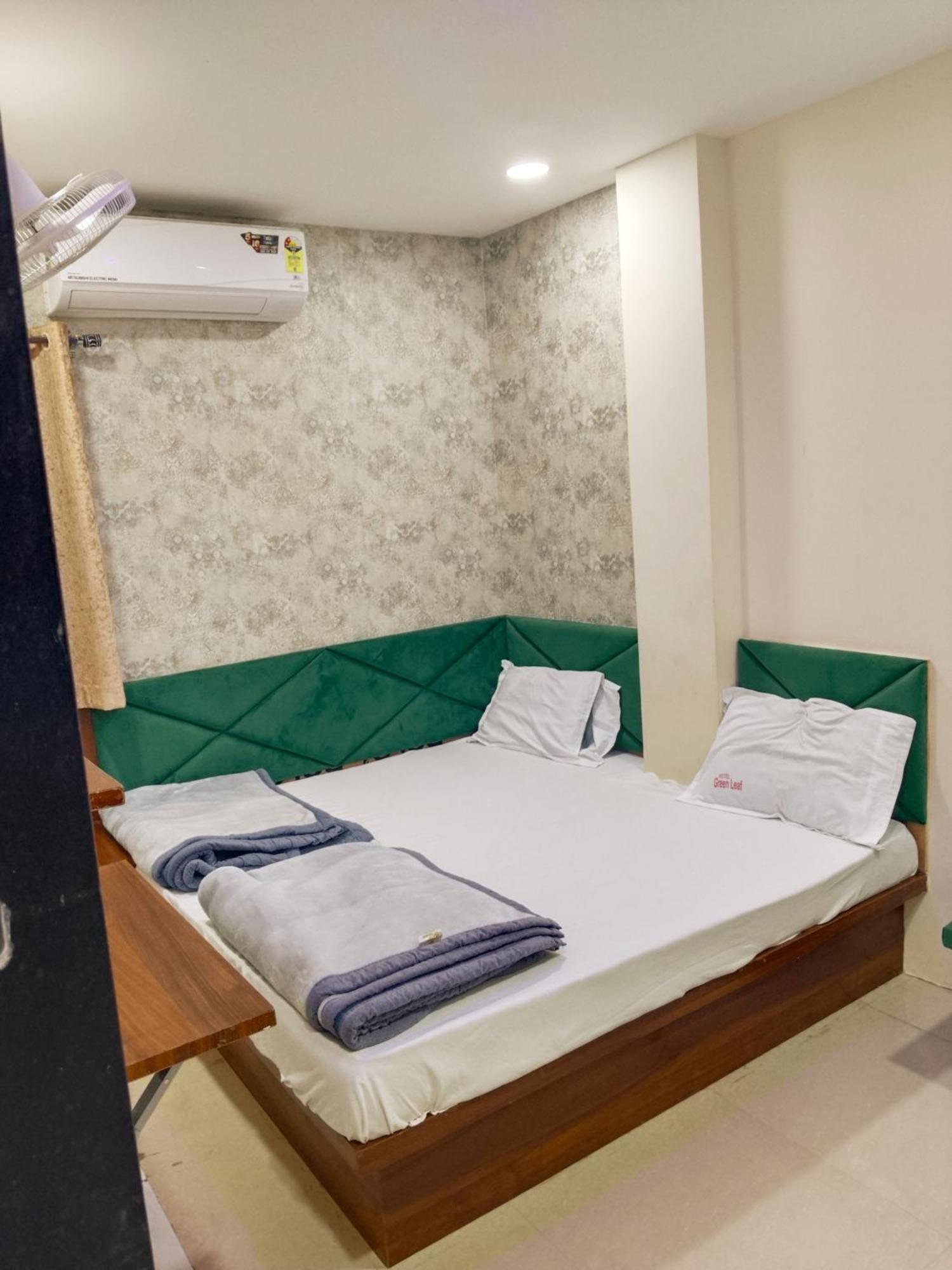 Green Leaf Hotel Ujjain Dış mekan fotoğraf