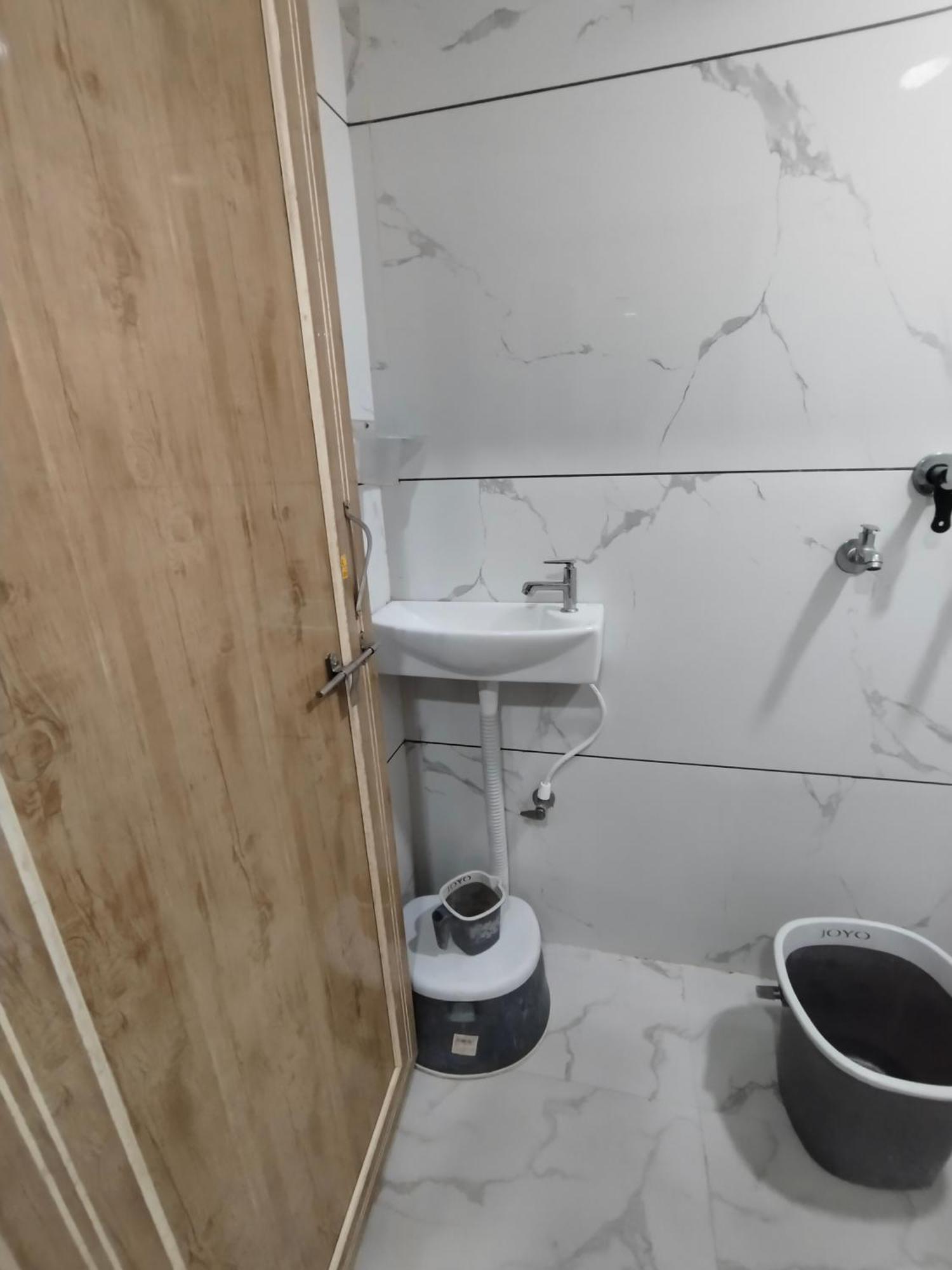 Green Leaf Hotel Ujjain Dış mekan fotoğraf
